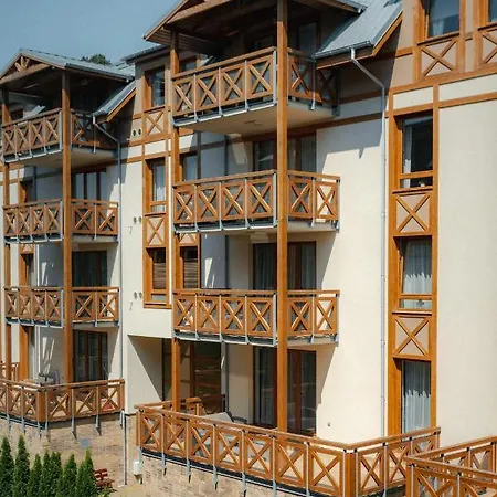 Apartament Sosnowe Tarasy *