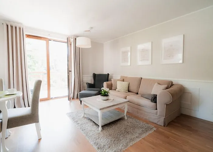 Sosnowe Tarasy * 미엘노