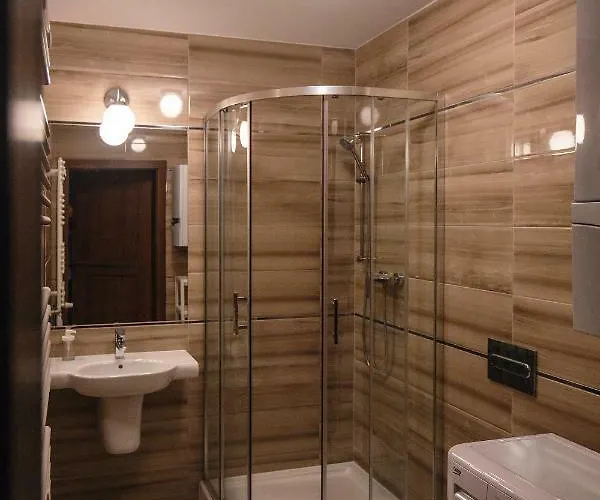 Sosnowe Tarasy 아파트 *